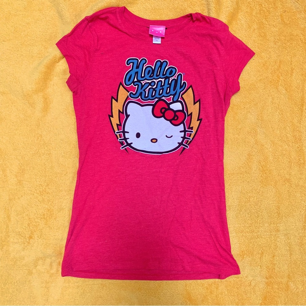 HELLO KITTY s/s red graphic tee